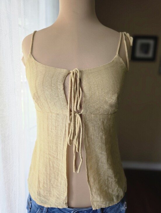 Vrg Grl Tops - VRG Girl Pale Yellow Tie Front Boho Cami Top - Size Small AU 12 Y2K Baddie Vibes